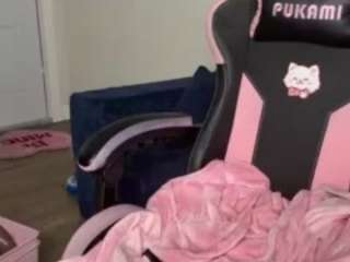 iambaldheadbrittany webcam