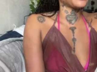 iambaldheadbrittany webcam