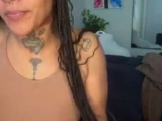 iambaldheadbrittany webcam