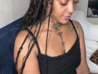 iambaldheadbrittany webcam