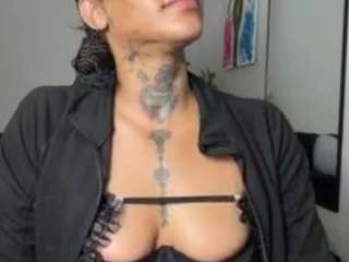 iambaldheadbrittany webcam