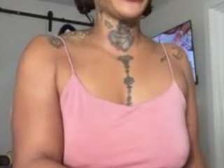 iambaldheadbrittany webcam