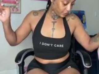 iambaldheadbrittany webcam