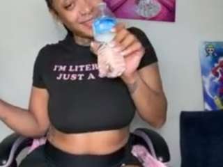 iambaldheadbrittany webcam