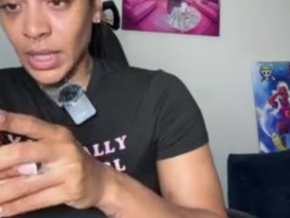 iambaldheadbrittany webcam