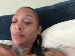 iambaldheadbrittany webcam