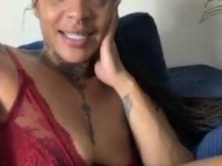 iambaldheadbrittany chat