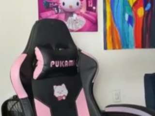 iambaldheadbrittany webcam