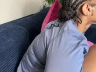 Live webcam model iambaldheadbrittany on Soda Cams