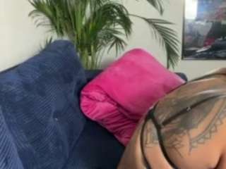 iambaldheadbrittany webcam