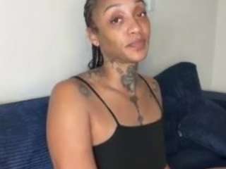 iambaldheadbrittany webcam model