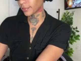 iambaldheadbrittany webcam