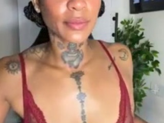 iambaldheadbrittany webcam