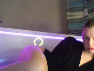 jucielussie's Live Sex Cam Show