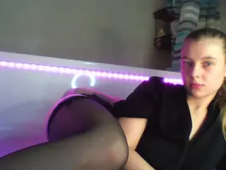 jucielussie's Live Sex Cam Show