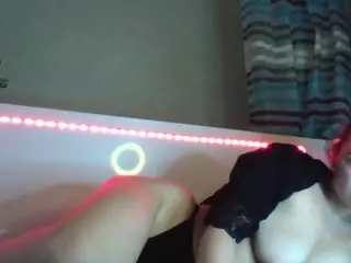 jucielussie's Live Sex Cam Show