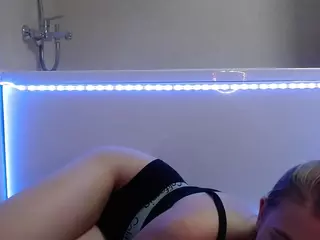 jucielussie's Live Sex Cam Show