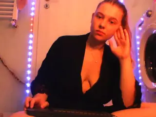 jucielussie's Live Sex Cam Show