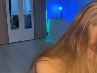 jucielussie's Live Sex Cam Show