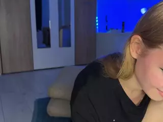 jucielussie's Live Sex Cam Show
