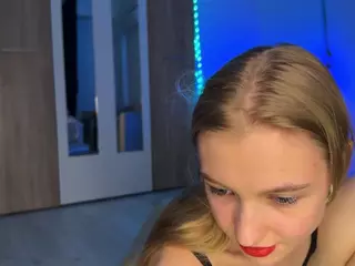 jucielussie's Live Sex Cam Show