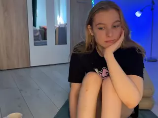jucielussie's Live Sex Cam Show