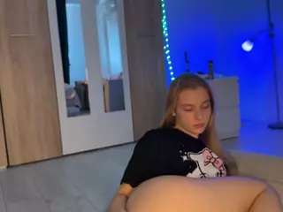 jucielussie's Live Sex Cam Show