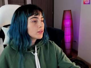  annie-snow chat room