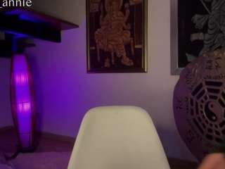 annie-snow webcam