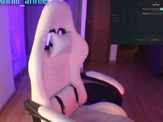 annie-snow from CamSoda is Freechat
