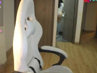 annie-snow live cam profile