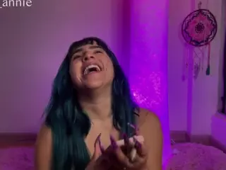 JEANNE's Live Sex Cam Show
