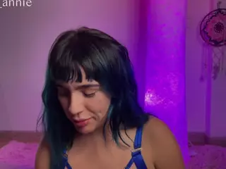 JEANNE's Live Sex Cam Show