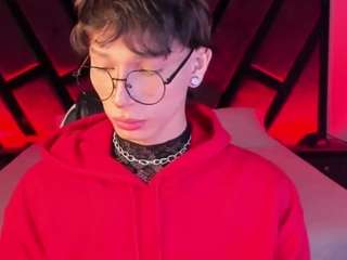 andywiillis's CamSoda show and profile