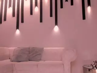 Sophie Barnet's Live Sex Cam Show