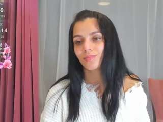 sarabecker's CamSoda show and profile