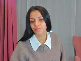 sarabecker live cam profile