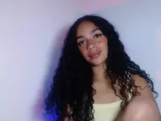 CassandraAndrews's Live Sex Cam Show