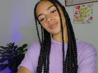 CassandraAndrews's Live Sex Cam Show
