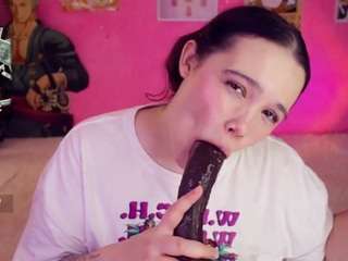 cherryladyexpansionist webcam