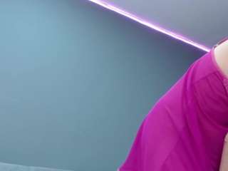 manelly-sweetf's CamSoda show and profile