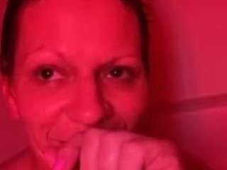 neuroticnuisance's Cam show and profile
