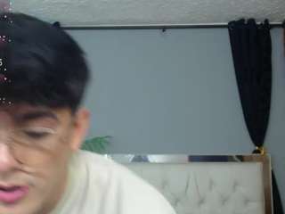 sweet-jeremy Live Webcam on CamSoda