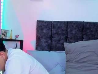 sweet-jeremy's CamSoda show and profile