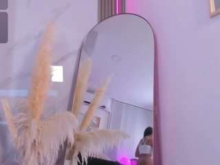 chlooee webcam model