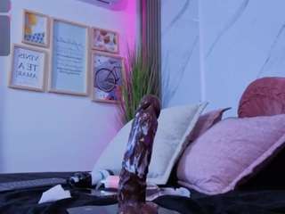 chlooee from CamSoda is Freechat