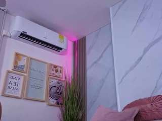 ⭐The best you’ll ever taste… come find out. ⭐Tip menu to play⭐ [5 tokens remaining]