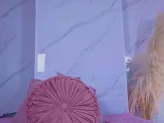 Live webcam model chlooee on Soda Cams