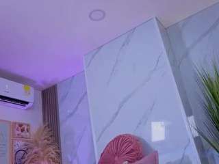 Chlooee live cam preview
