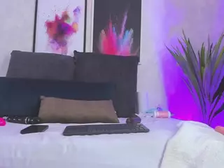 Chlooee's Live Sex Cam Show